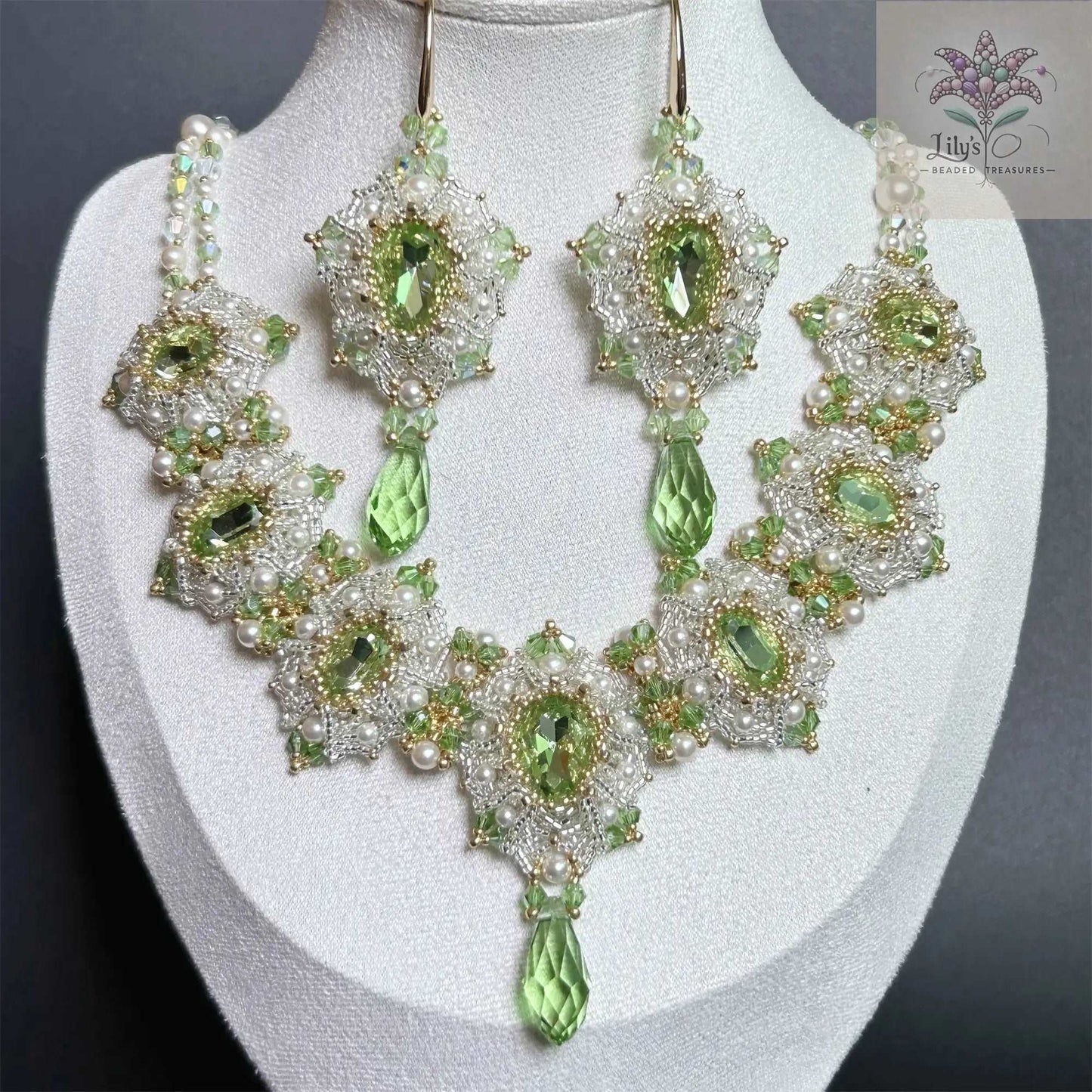 Green Glass Crystal Choker Wedding Handcrafted Beaded Necklace Earring Ring Set